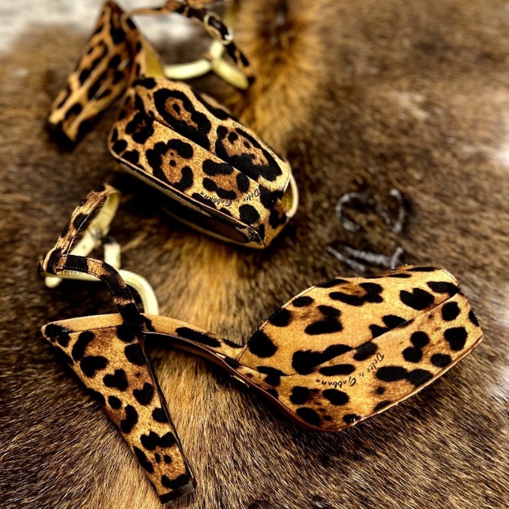 Dolce&Gabanna Leopard Print Woman’s Heels. Size: 7W